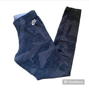 Nike Grey Camo Leggings